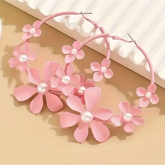 Pink Flower & Pearl Hoop Earrings - Picture 3 of 5